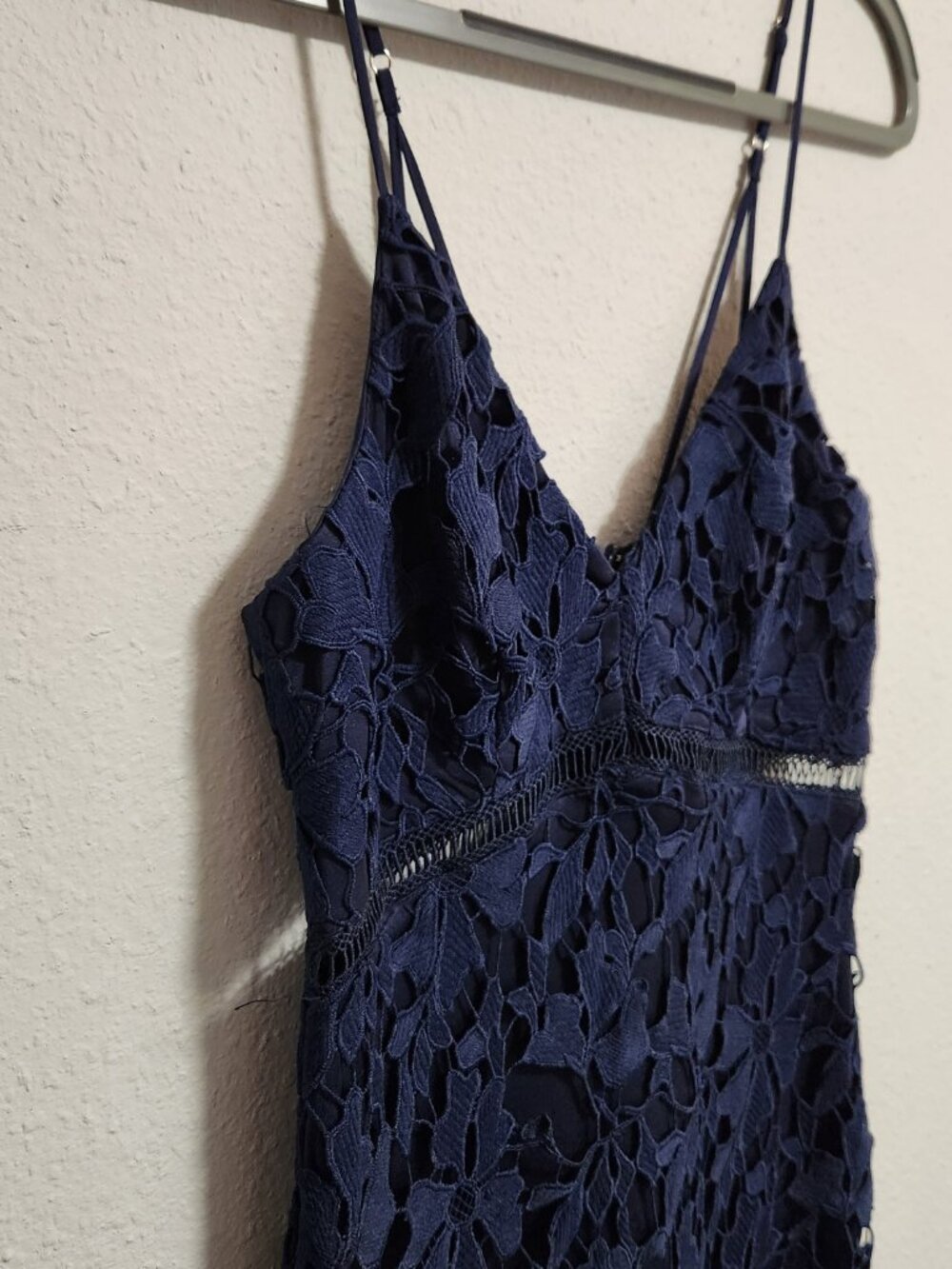 ASTR The Label | Navy Lace Cutout Midi Dress Small - Picture 4 of 12